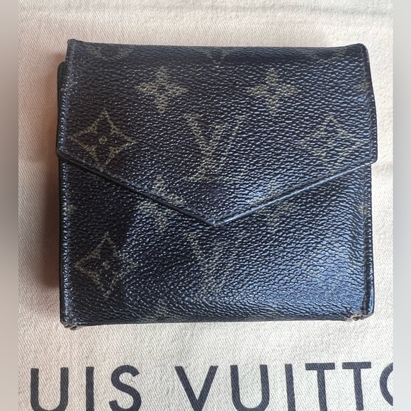 Authentic Louis Vuitton Wallet - Picture 4 of 7